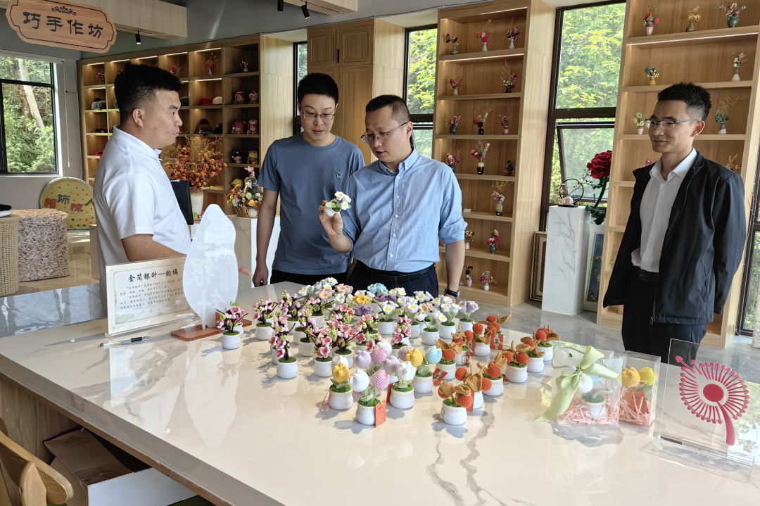 省凯发K8集团考察调研简阳市文旅项目